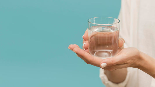 L'hydratation : Boire de l'eau pour avoir une belle peau